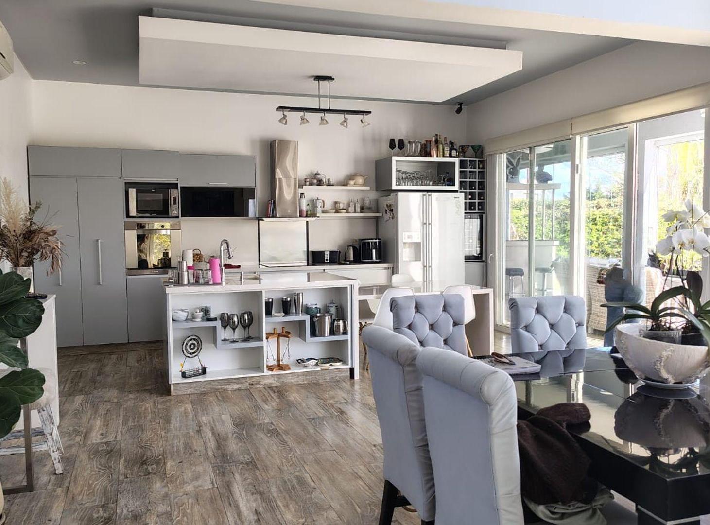 Foto de VENTA CASA 9 AMB EL CANTON NORTE GOLF AMEN ESCOBAR, imagen 2