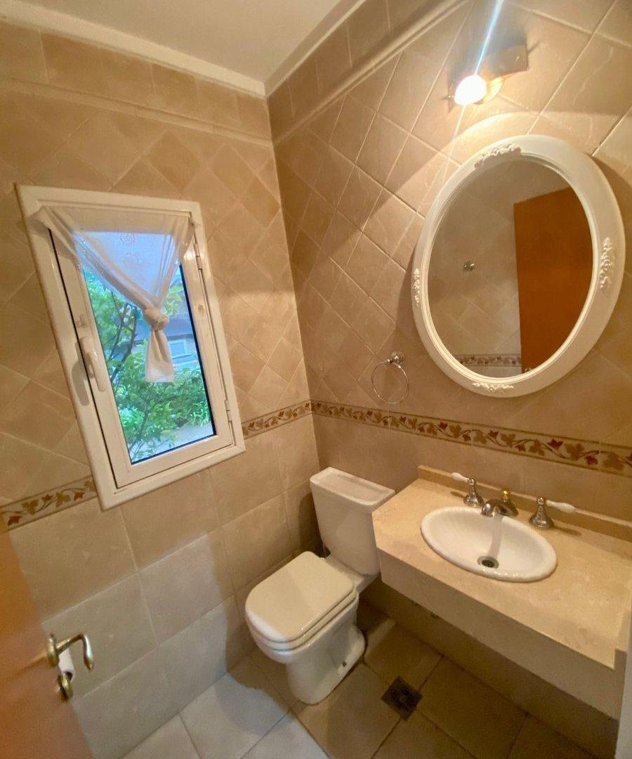 Foto de VENTA CASA 4 AMBIENTES - BANCO PROVINCIA, MORENO, imagen 4