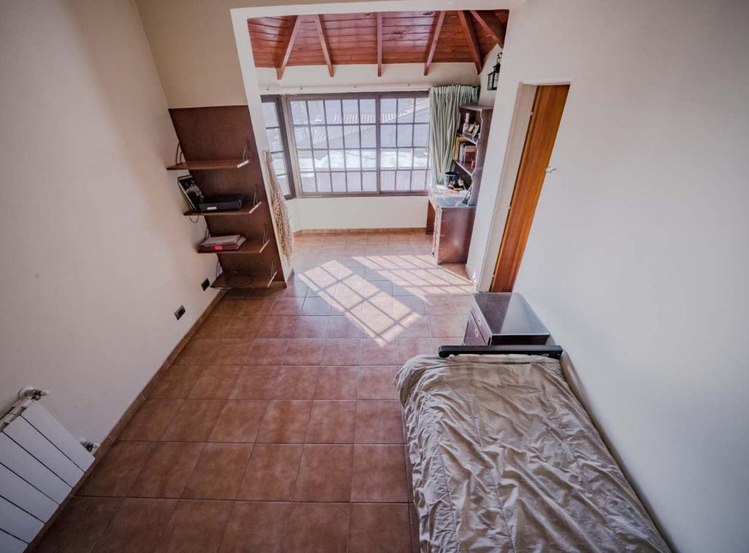 Foto de Venta casa 5 ambientes en Martínez, acepta permuta, imagen 1