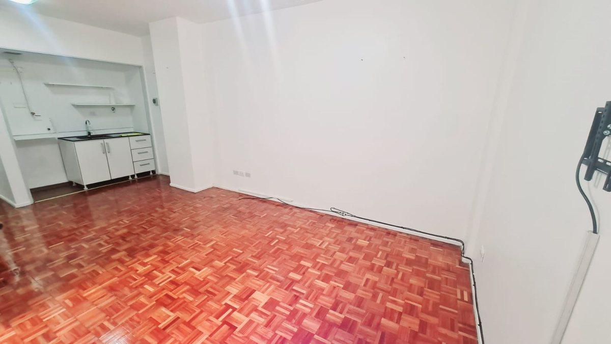 Foto de Monoambiente en venta Microcentro APTO CREDITO, imagen 3