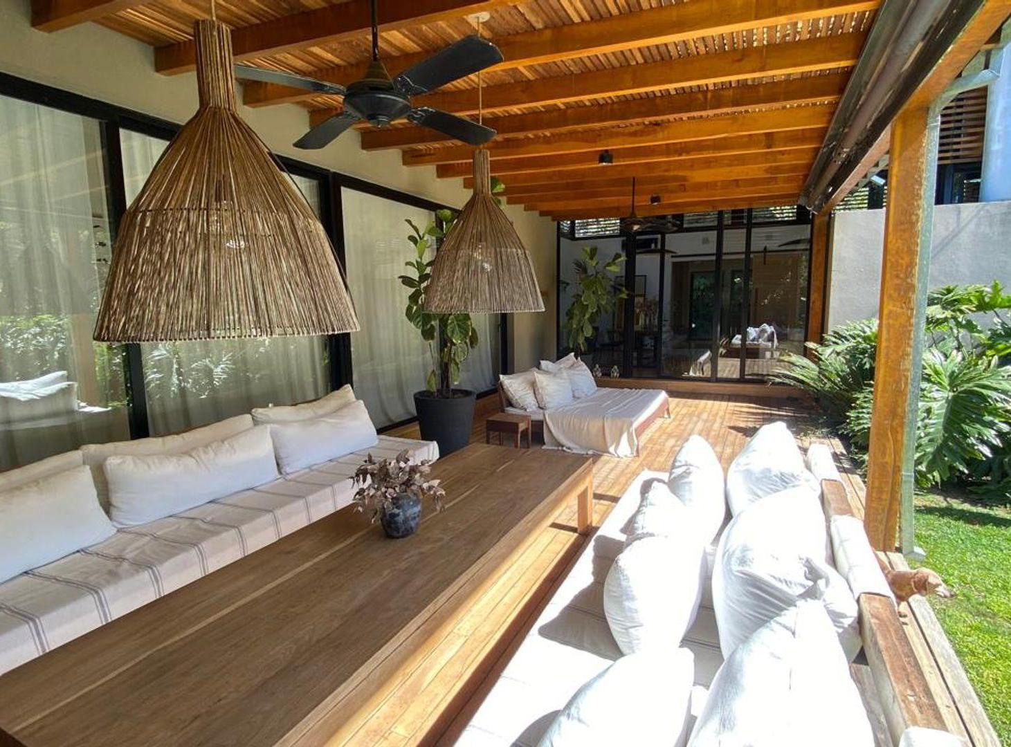 Foto de Casa en venta Highland Park | 3 suites, 1 planta, imagen 1
