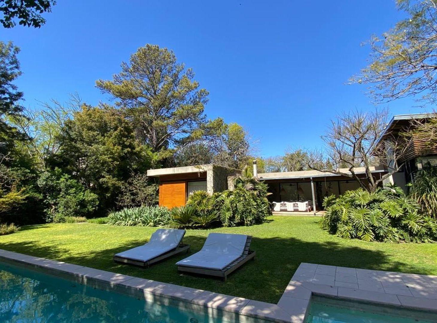 Foto de Casa en venta Highland Park | 3 suites, 1 planta, imagen 3