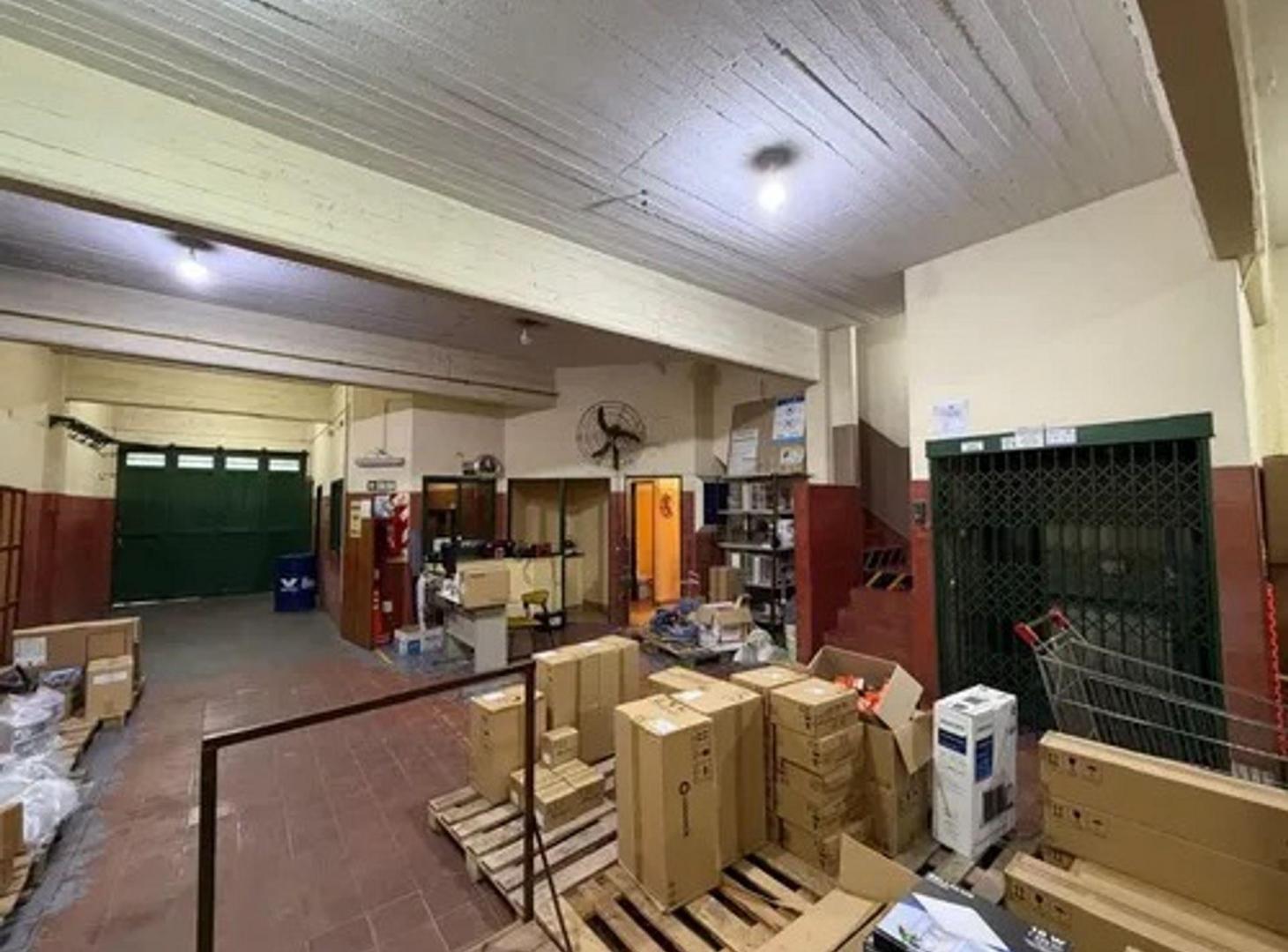Foto de Depósito con oficinas en 2 plantas + terraza, imagen 3