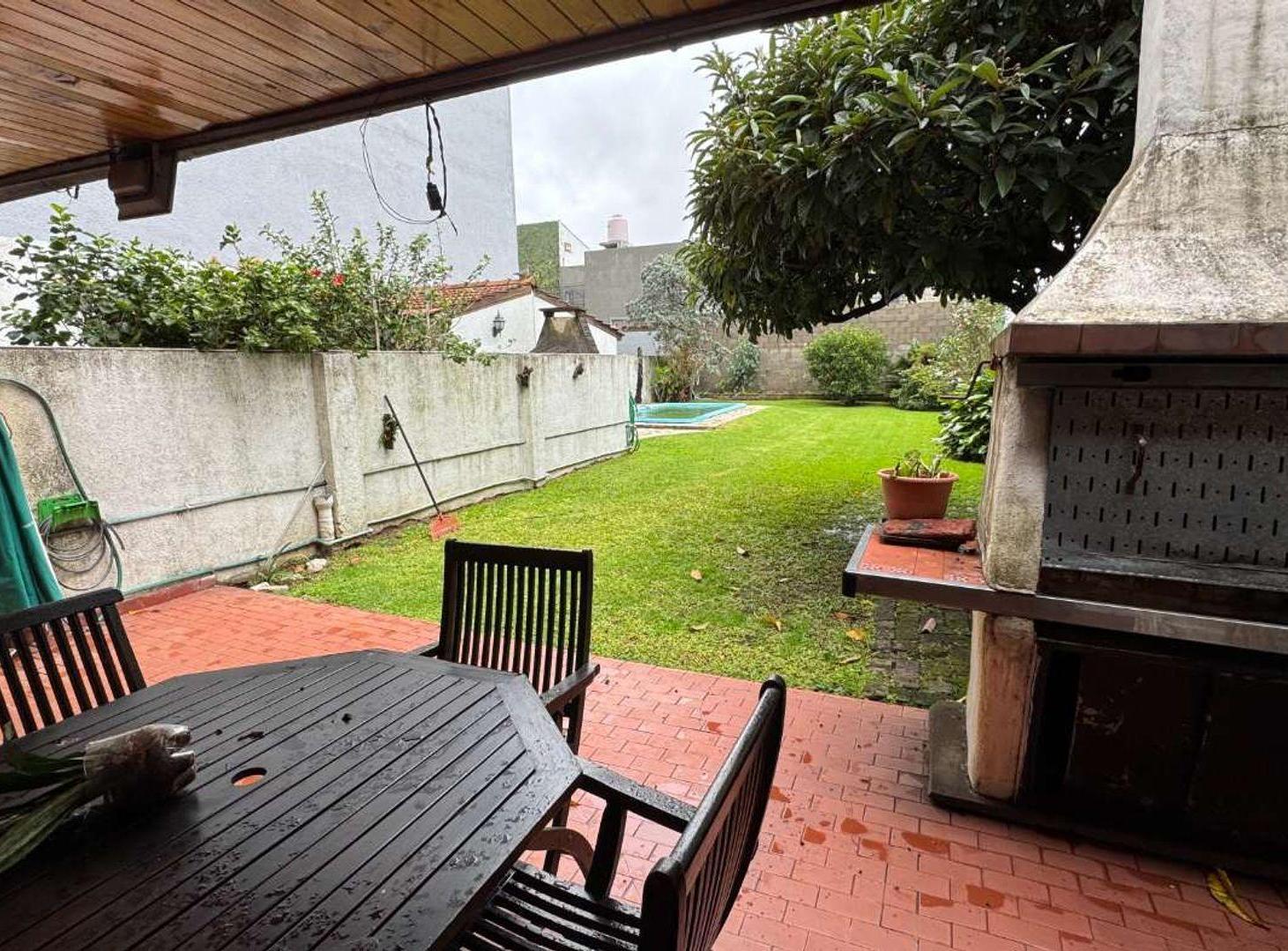 Foto de Venta Casa 4 dormitorios con jardín en Olivos, imagen 3