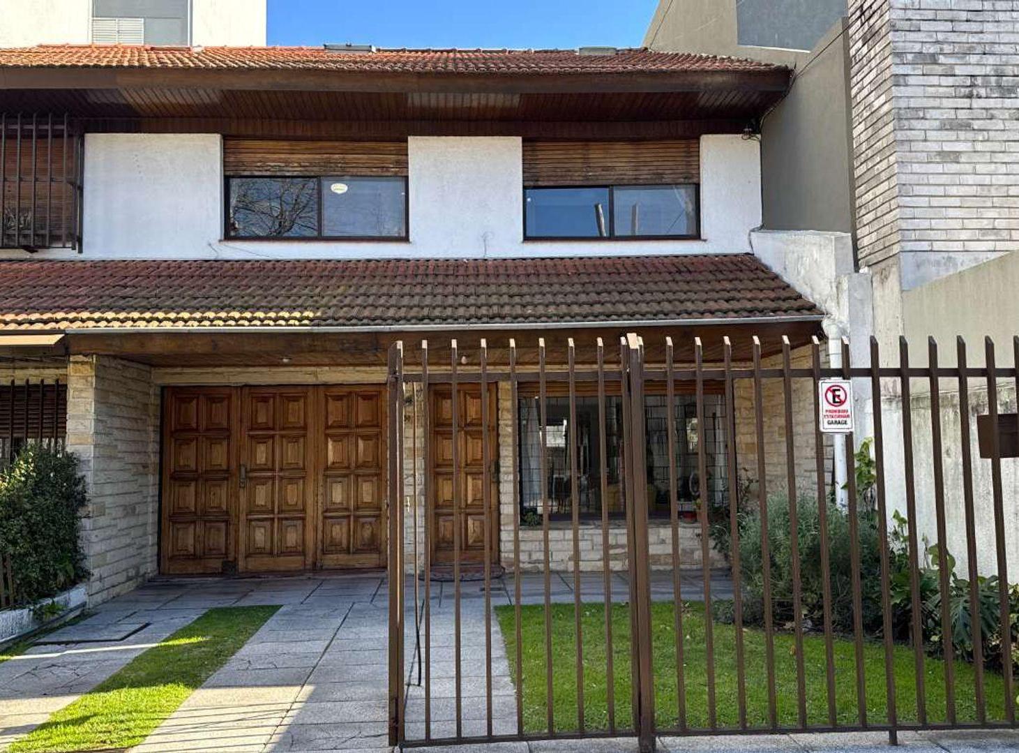 Foto de Venta Casa 4 dormitorios con jardín en Olivos, imagen 1