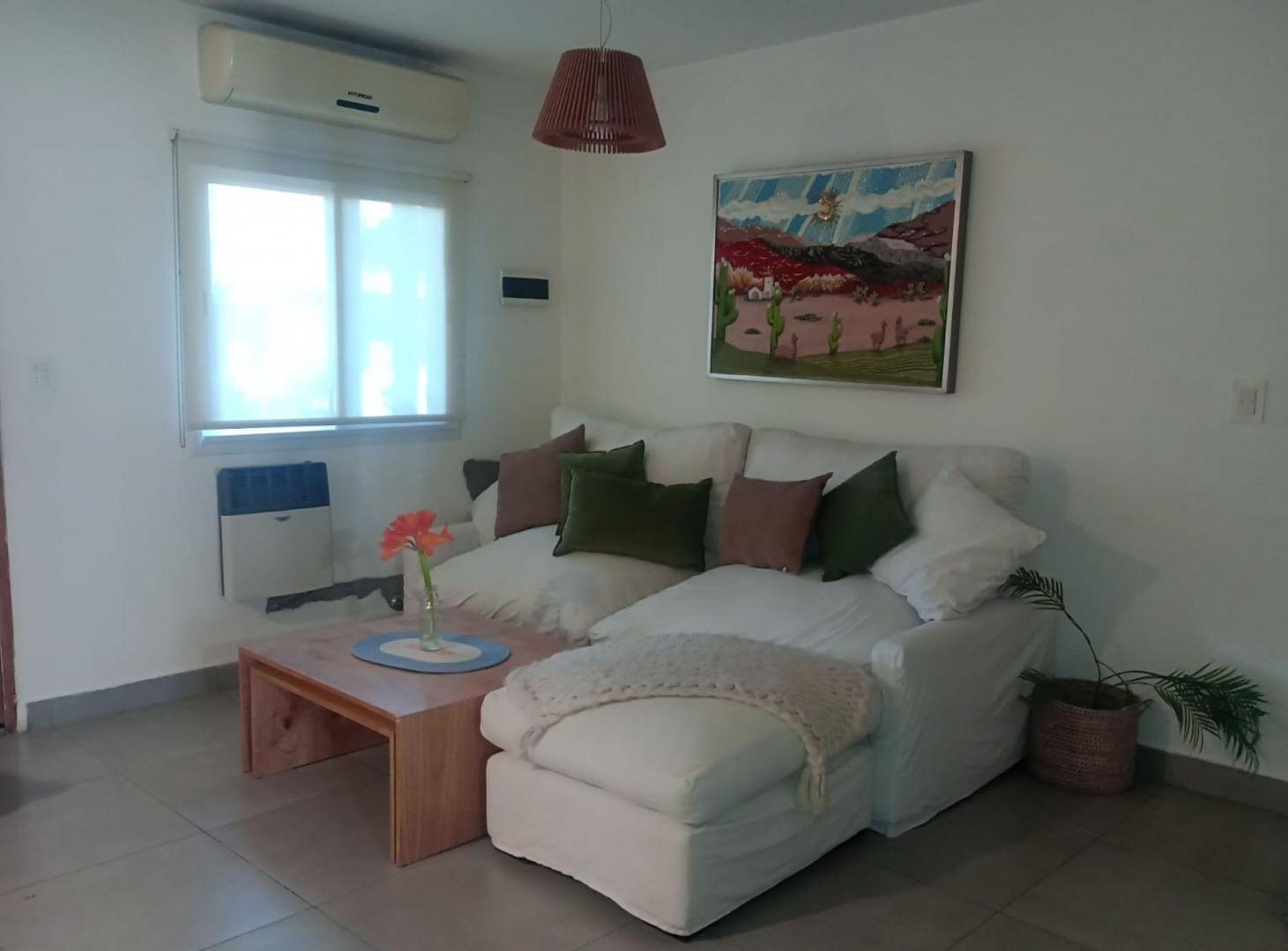 Foto de VENTA CASA 4 AMB. JARDÍN Y PILETA-ALTOS DE PACHECO, imagen 3