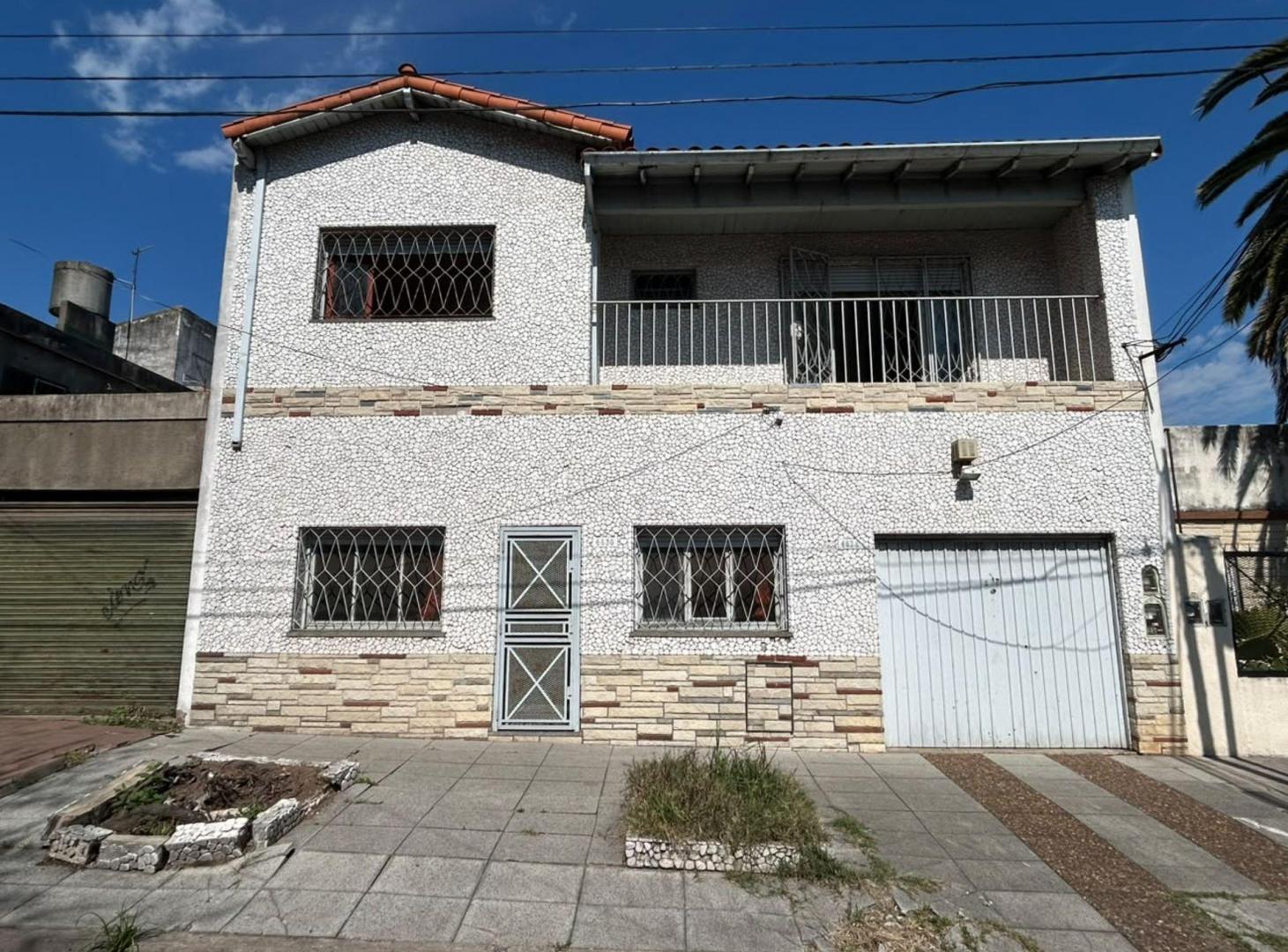 Foto de CASA EN VENTA 5 AMBIENTES VILLA BALLESTER, imagen 4