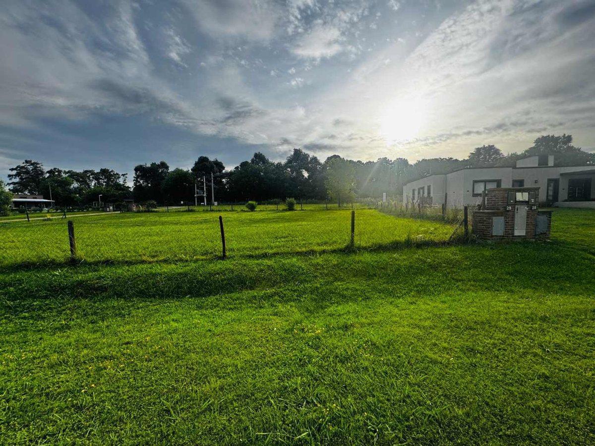 Foto de VENTA LOTE INTERNO LAS CALANDRIAS CARDALES 1400 M2, imagen 2
