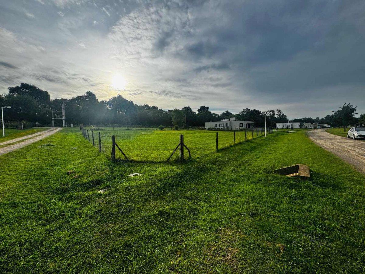 Foto de VENTA LOTE INTERNO LAS CALANDRIAS CARDALES 1400 M2, imagen 1