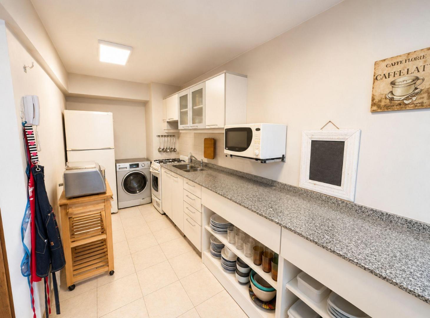 Foto de DEPARTAMENTO 3 AMBIENTES CON BALCON EN VENTA, imagen 2