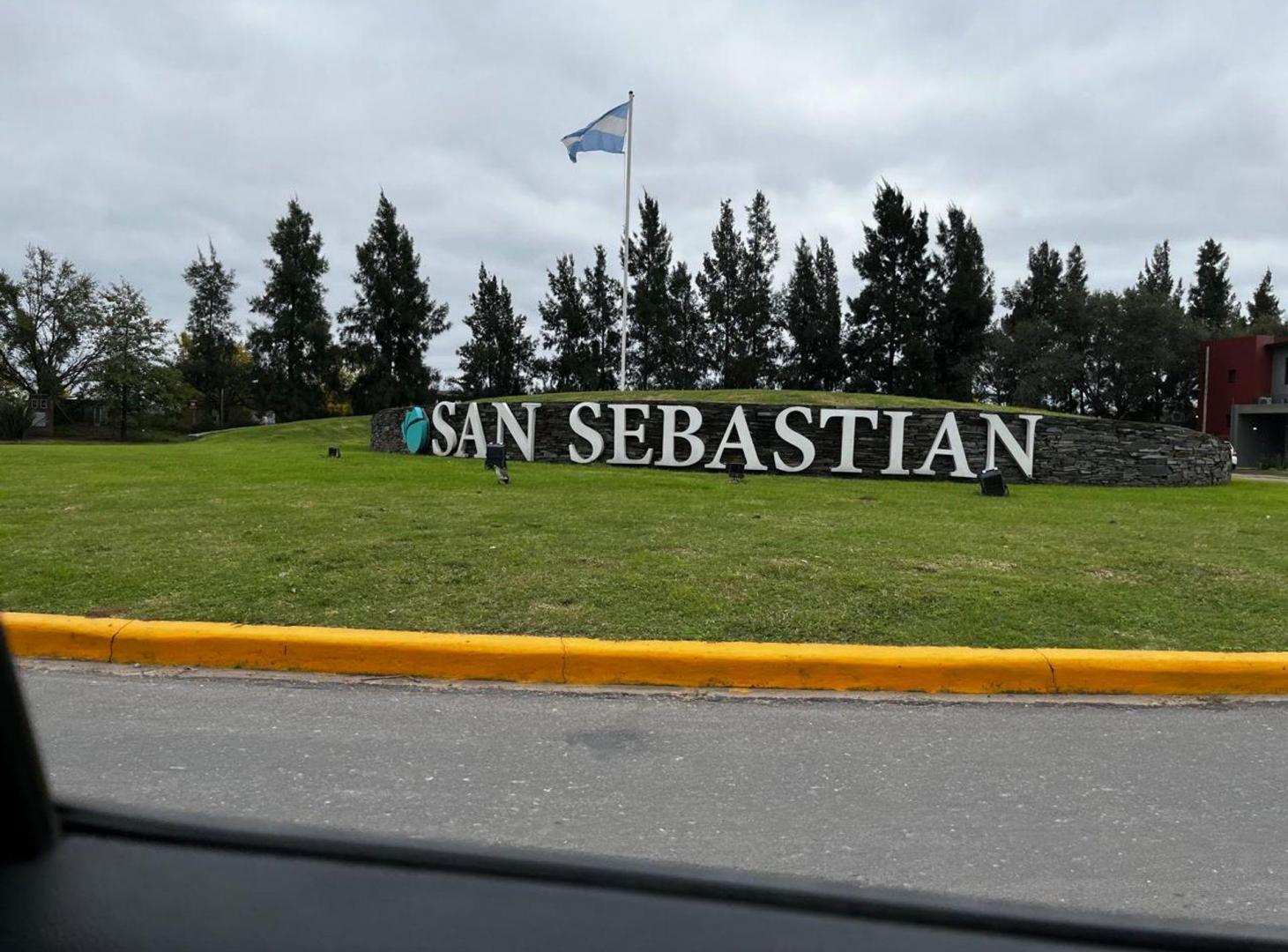 Foto de LOTE EN VENTA SAN SEBASTIAN AREA 12 INTERNO HIPICO, imagen 2