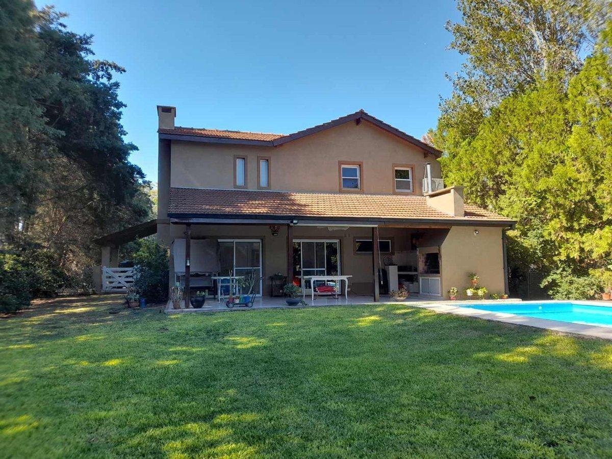 Foto de VENTA Casa 5 ambientes, Barrio La Delfina, Pilar, imagen 2
