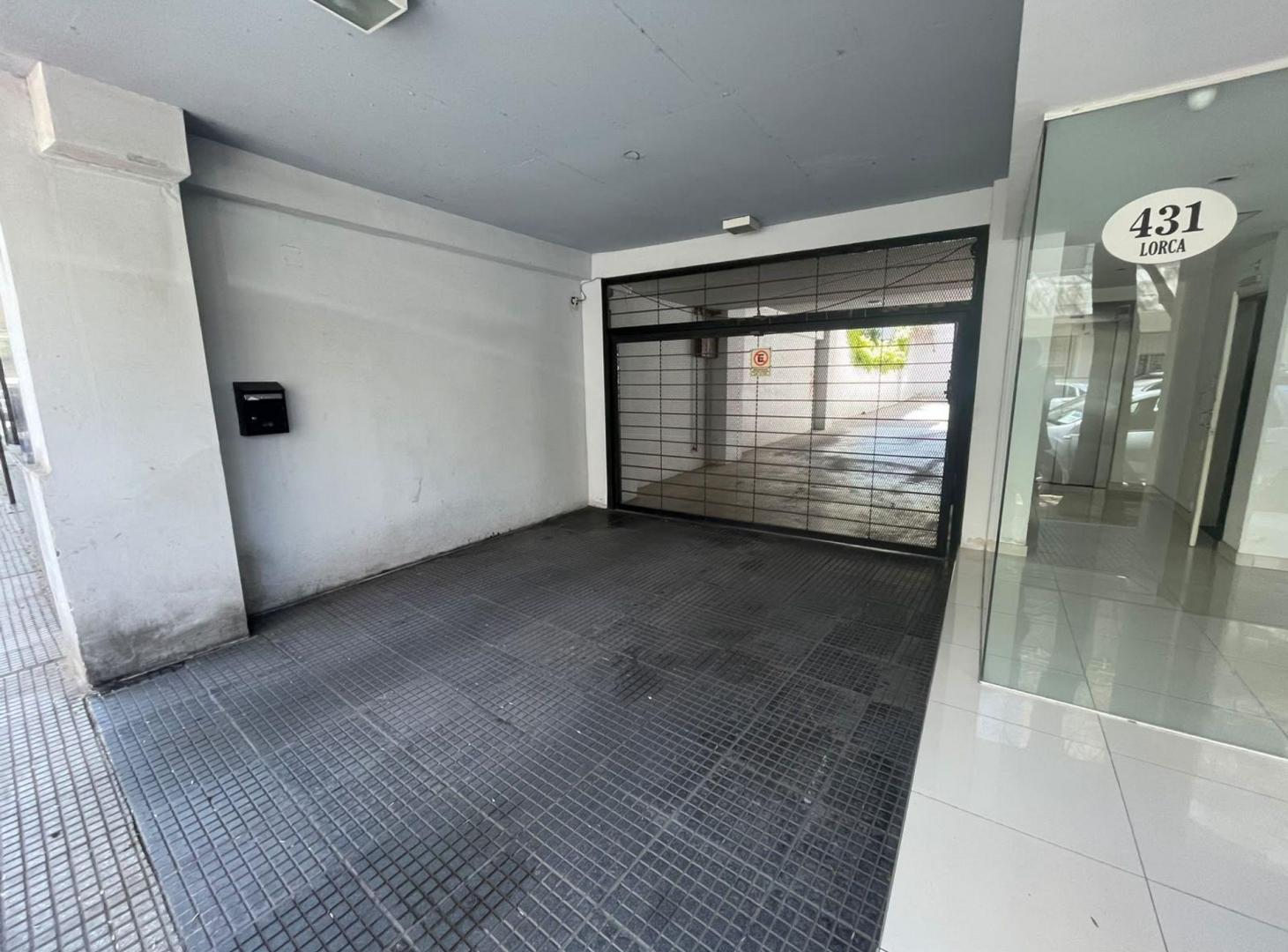 Foto de Venta Cochera cubierta en Caballito, imagen 1
