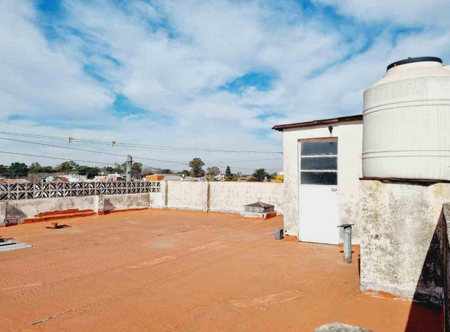 Foto de VENTA CASA 4 AMBIENTES LA TABLADA, imagen 1