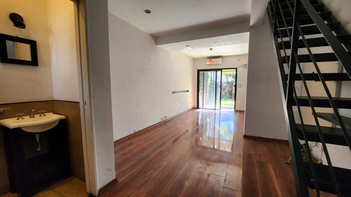 Foto de Duplex 3 ambientes a la venta en Ituzaingó, imagen 2