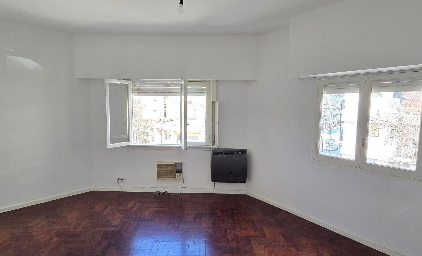 Foto de DEPARTAMENTO 3 AMBIENTES EN VENTA COLEGIALES, imagen 1