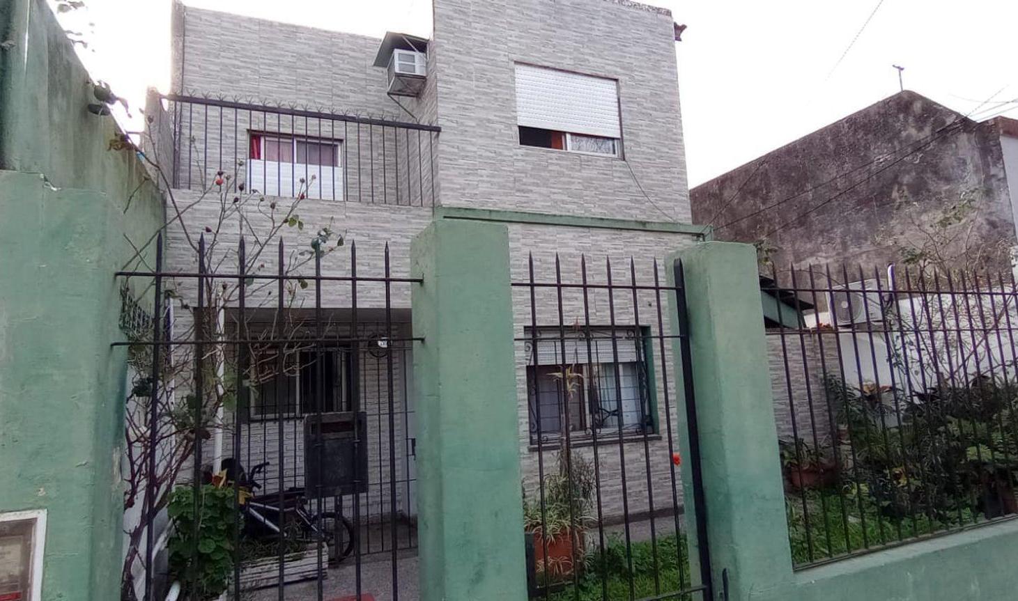 Foto de VENTA CASA LOTE PROPIO VICTORIA, imagen 1