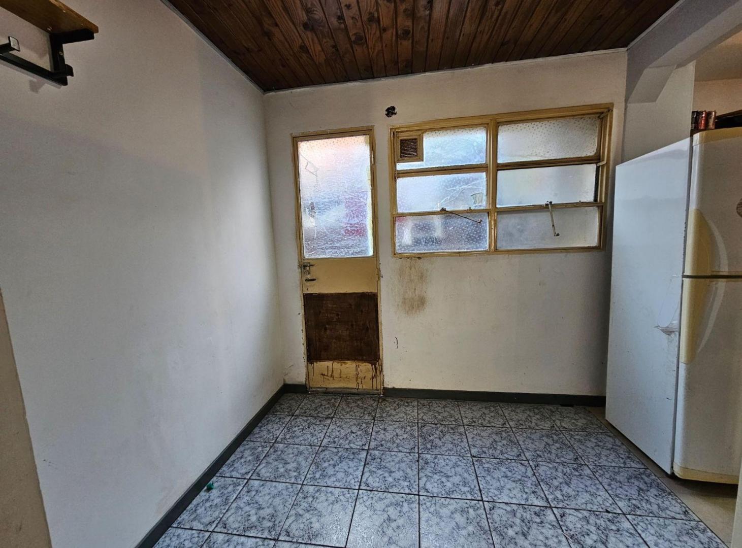 Foto de VENTA PH 4 AMBIENTES CON PATIO Y PARRILLA V BOSCH, imagen 2