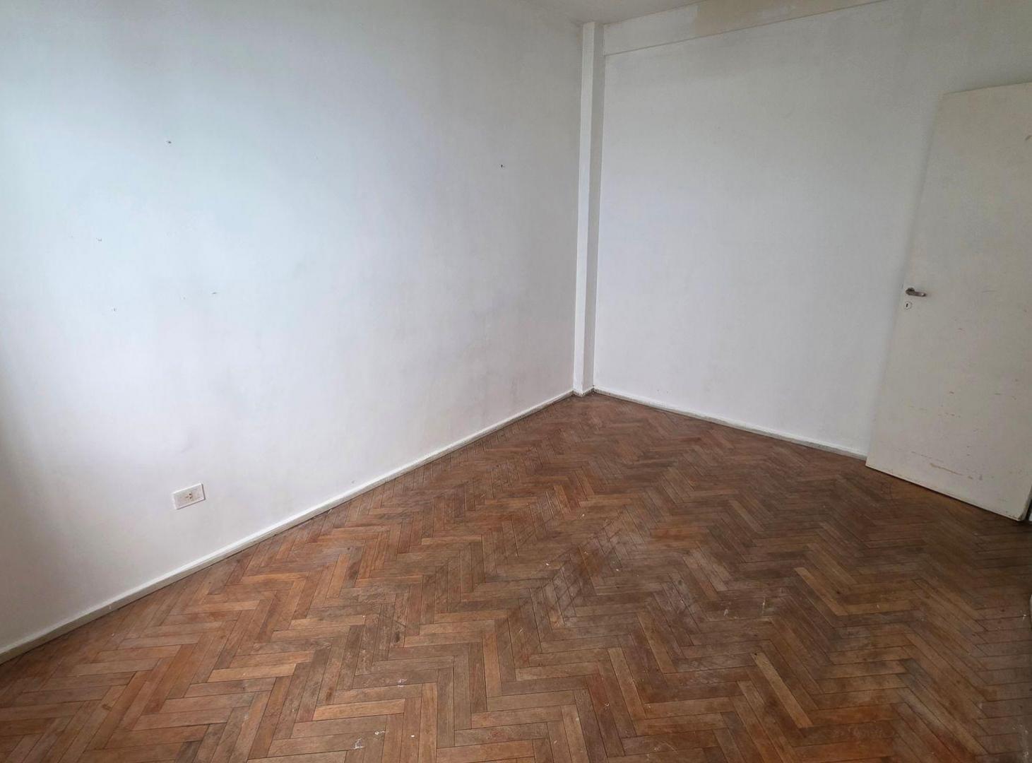 Foto de VENTA COGHLAN DEPARTAMENTO 2 AMB CON PATIO, imagen 5