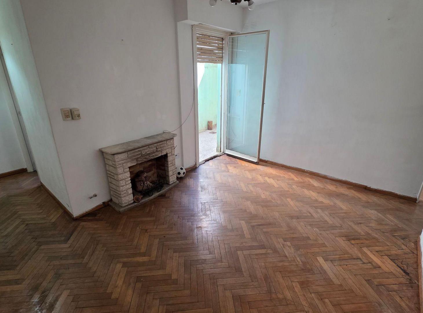 Foto de VENTA COGHLAN DEPARTAMENTO 2 AMB CON PATIO, imagen 1