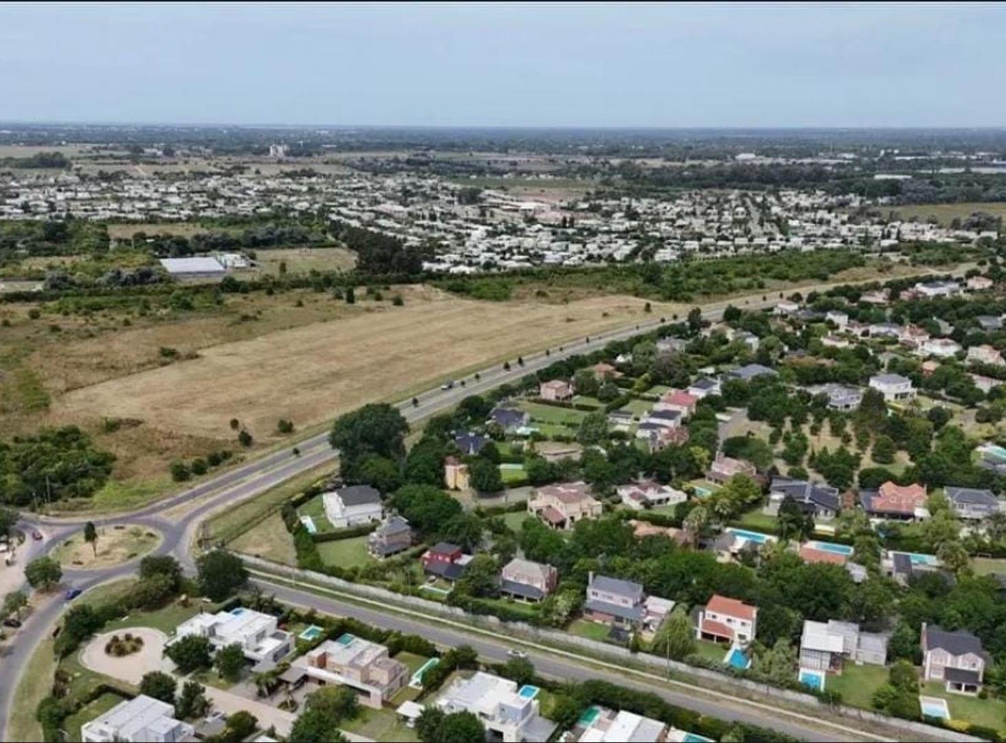 Foto de Venta Lote de 1.600 mts - Casuarinas del Pilar, imagen 4
