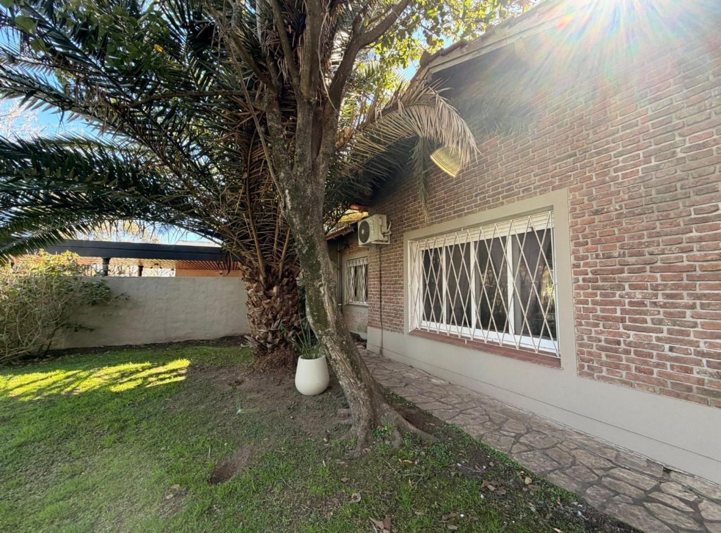 Foto de CASA en venta - EL TALAR PACHECO, imagen 1