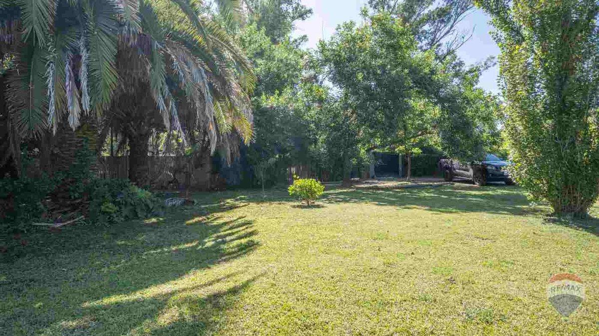 Foto de VENTA Casa en La Bota con gran lote, imagen 3