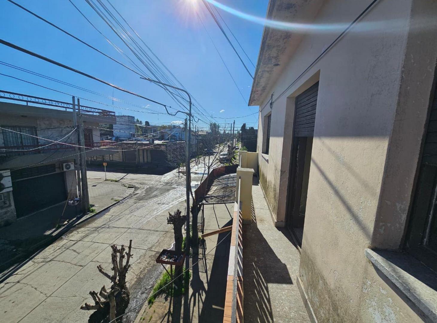 Foto de VENTA locales + 2 CASAS Jose C Paz APTO CREDITO, imagen 4