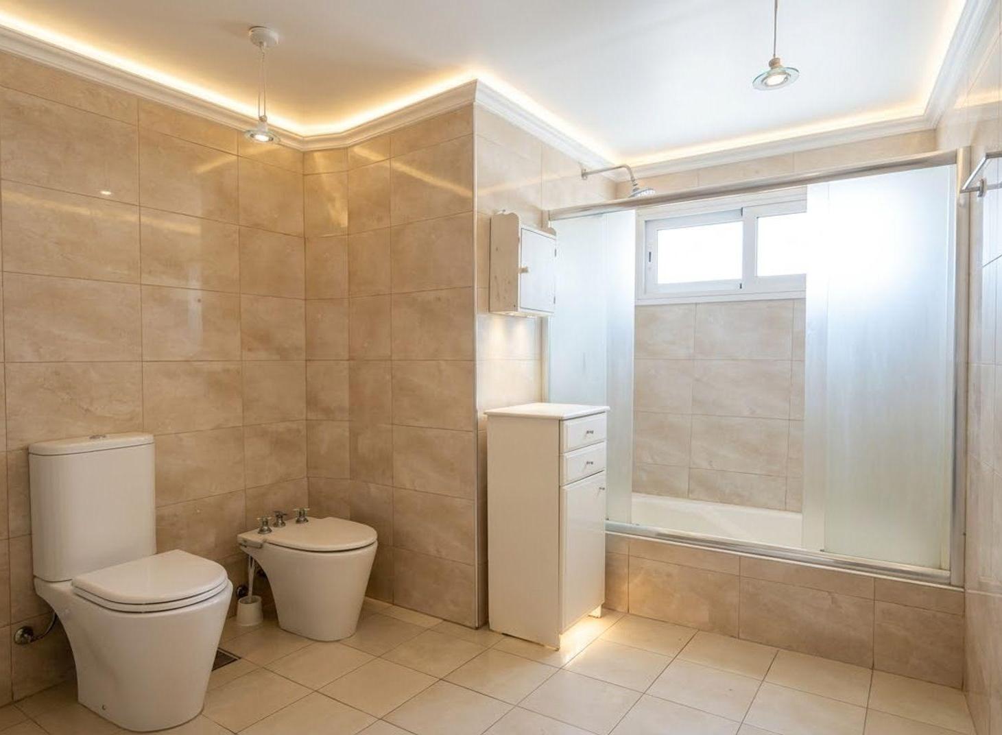 Foto de CASA EN VENTA 4 AMBIENTES CASTELAR NORTE, imagen 4