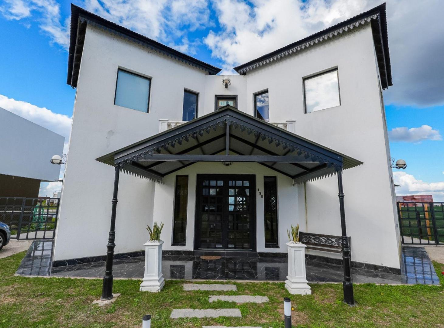 Foto de VENTA CASA A LA LAGUNA SAN SEBASTIAN, imagen 1