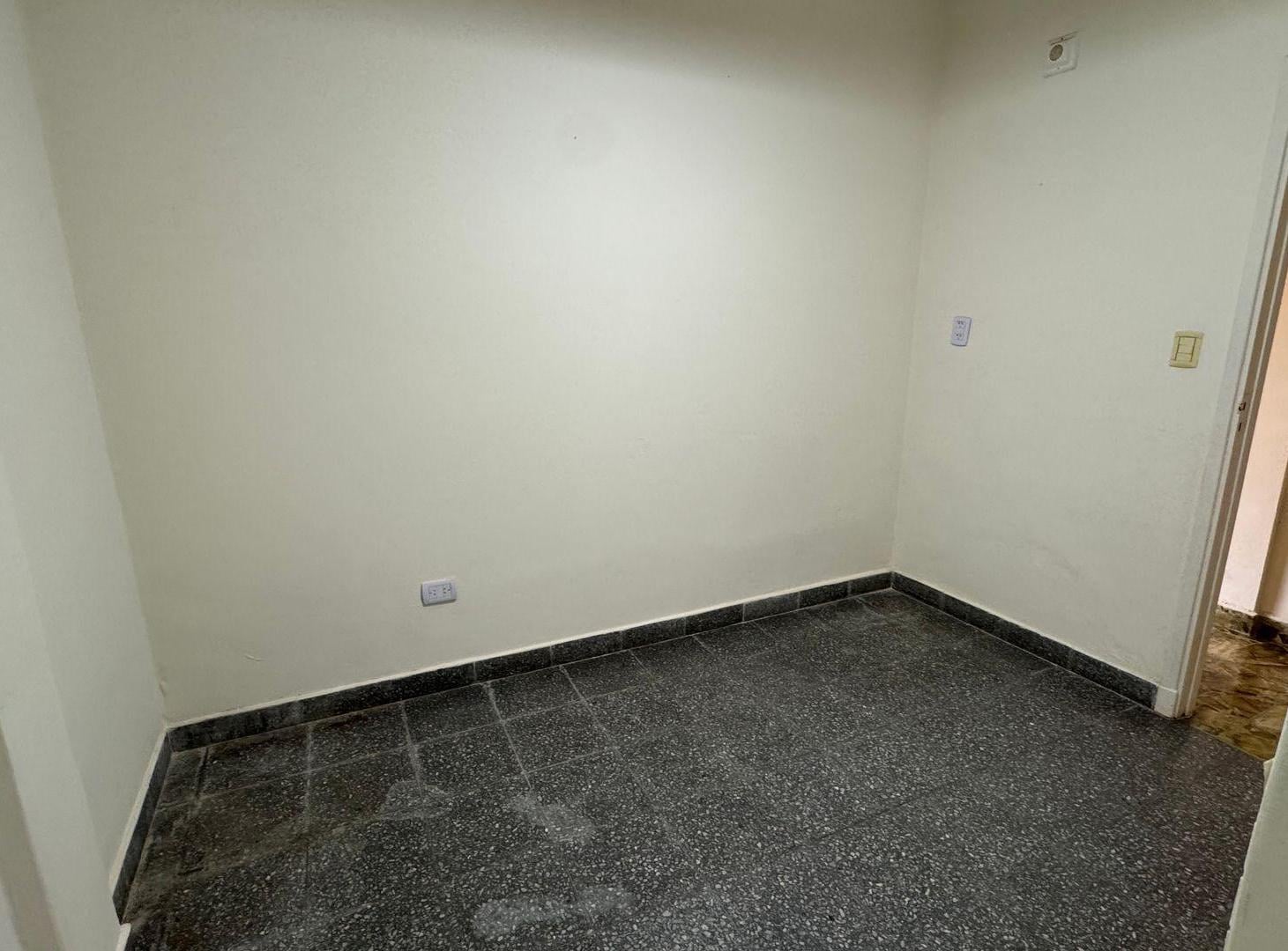 Foto de VENTA DEPTO 2 AMBIENTES CON PATIO Y TERRAZA, imagen 5