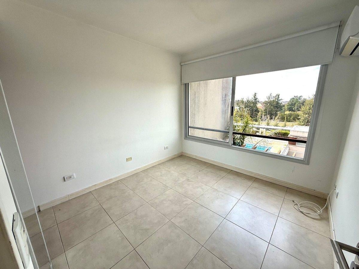 Foto de Alquiler 2 amb balcón terraza parrilla coch Nordel, imagen 5