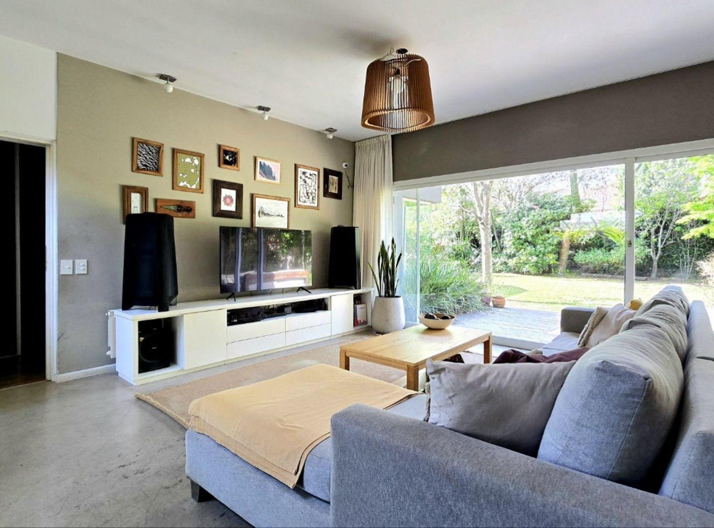 Foto de CASA EN VENTA MARTINEZ 5 AMB JARDIN COCH DISEÑO, imagen 4