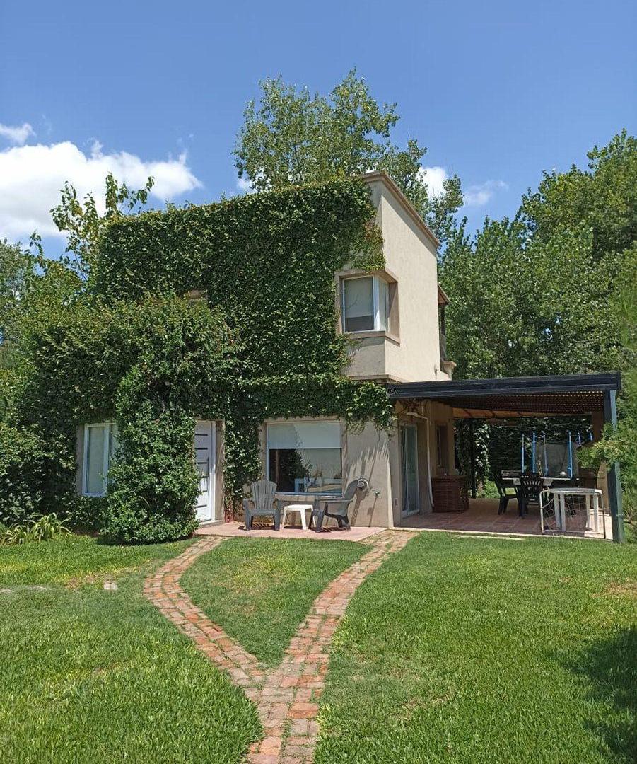 Foto de Casa familiar en Open Door barrio semi cerrado, imagen 1