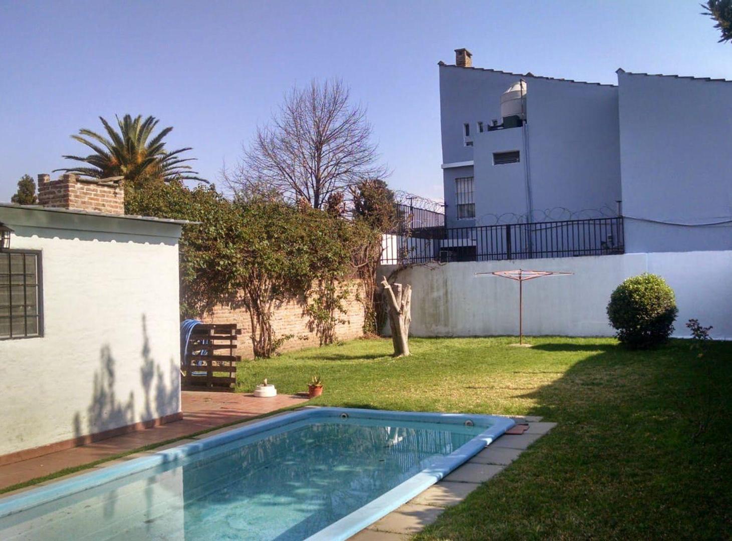 Foto de VENTA CASA 5 AMBIENTES DON TORCUATO, imagen 2