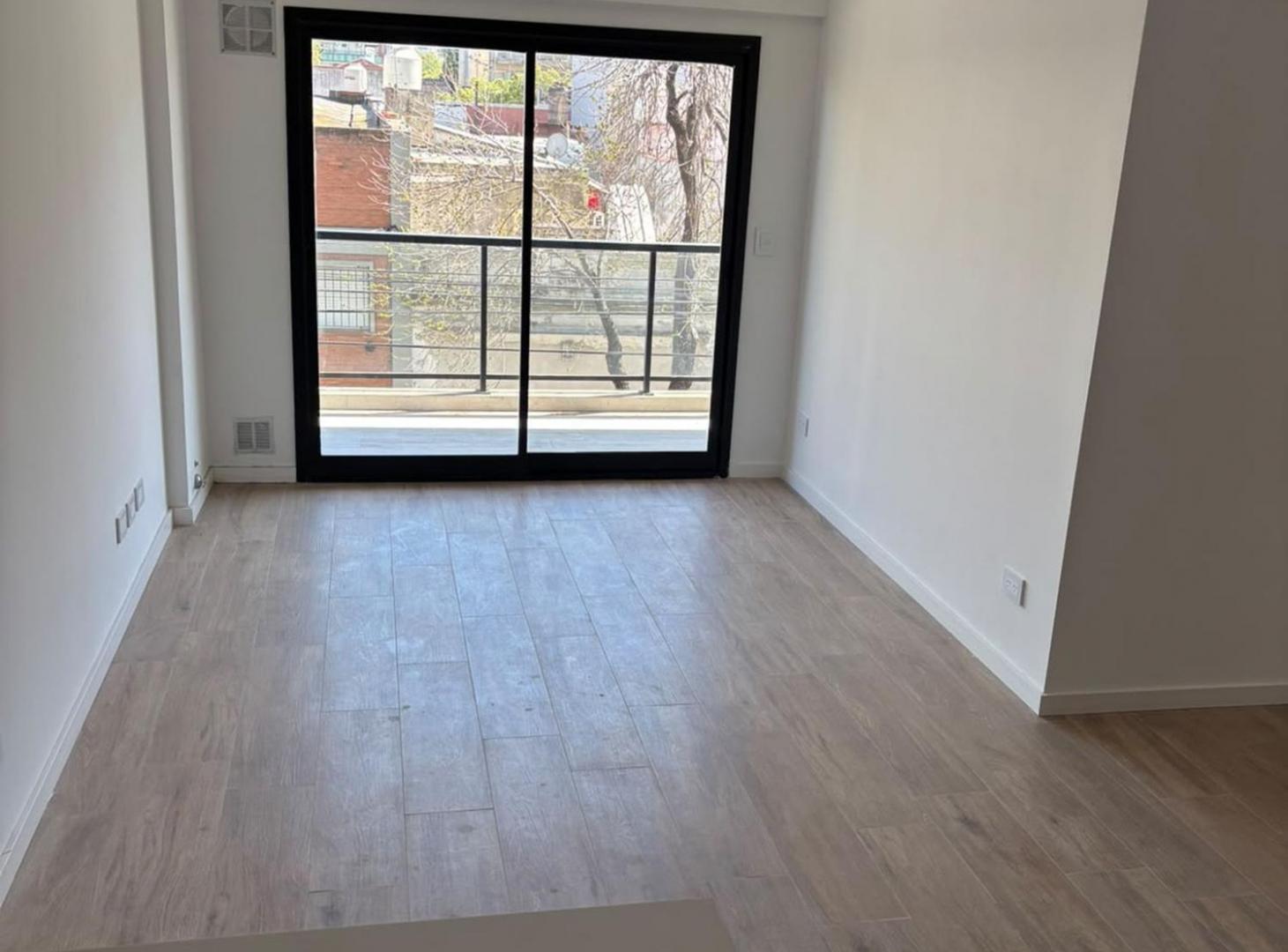 Foto de Departamento en Alquiler 3 ambientes Parque Chas, imagen 3