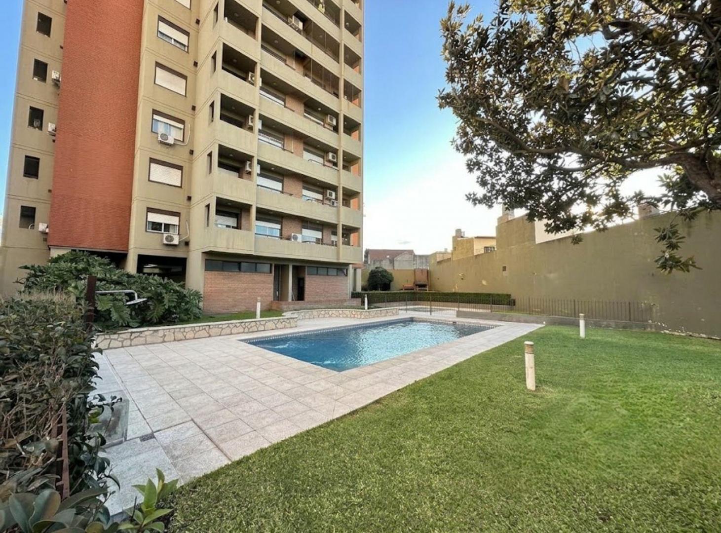 Foto de DEPARTAMENTO EN VENTA TEMPERLEY 3 AMB BALCON COCH, imagen 2