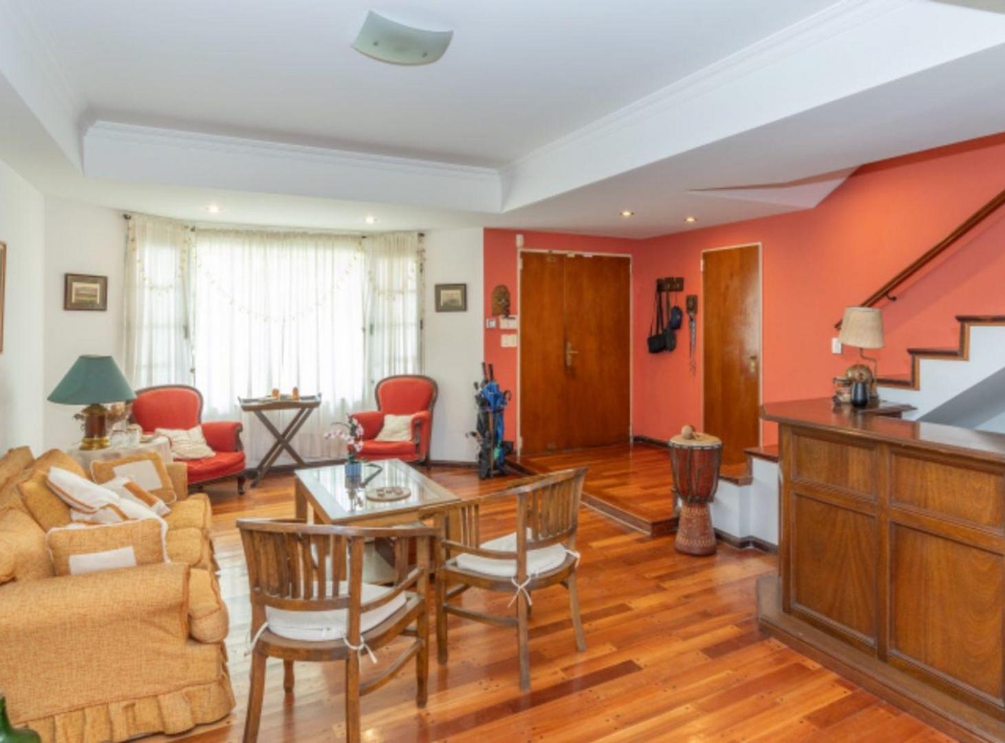Foto de Casa 6 amb c/jardin y pileta en venta Olivos Golf, imagen 3