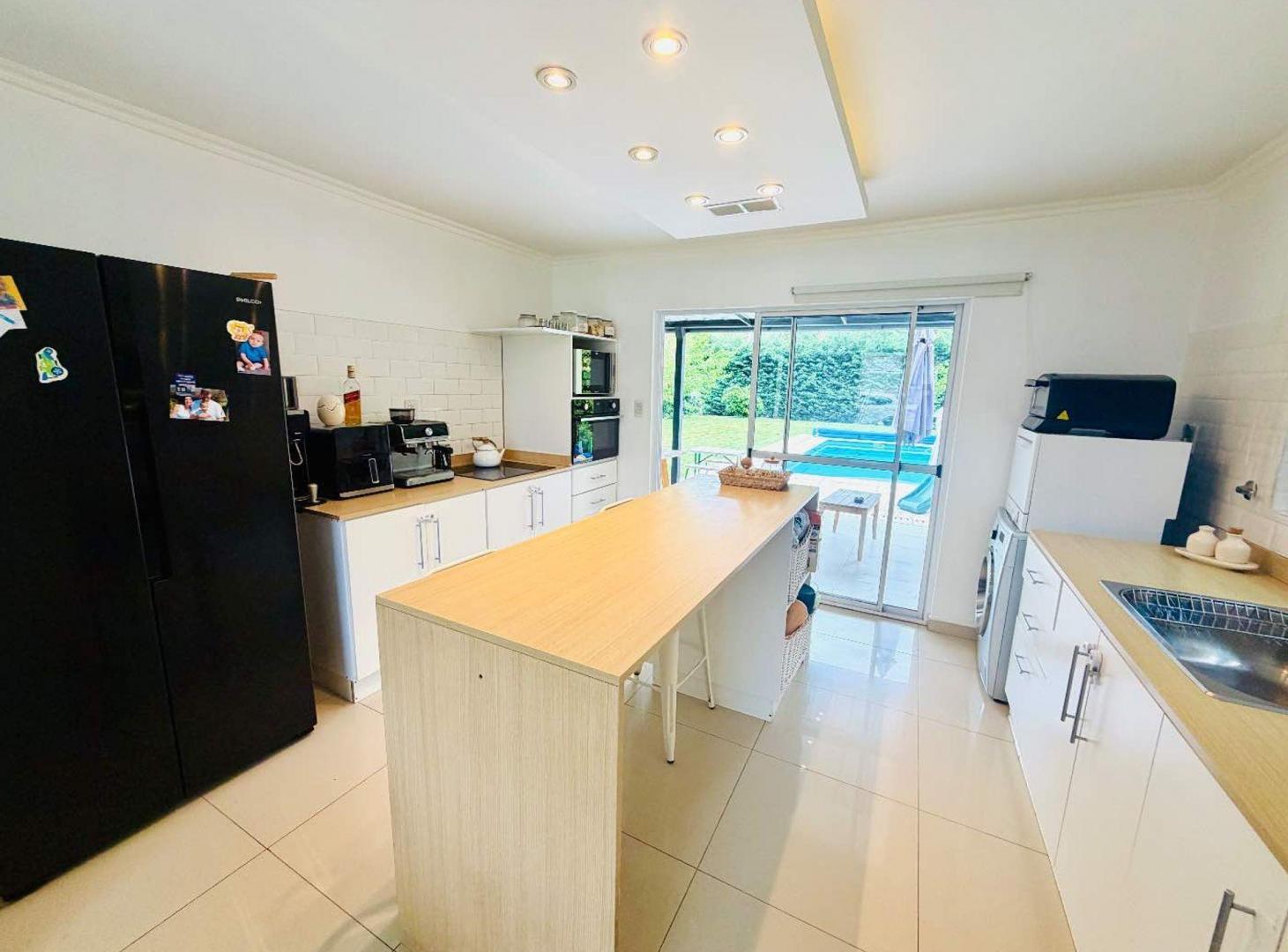 Foto de Casa venta Pilar del Este Pileta Santa Guadalupe, imagen 1