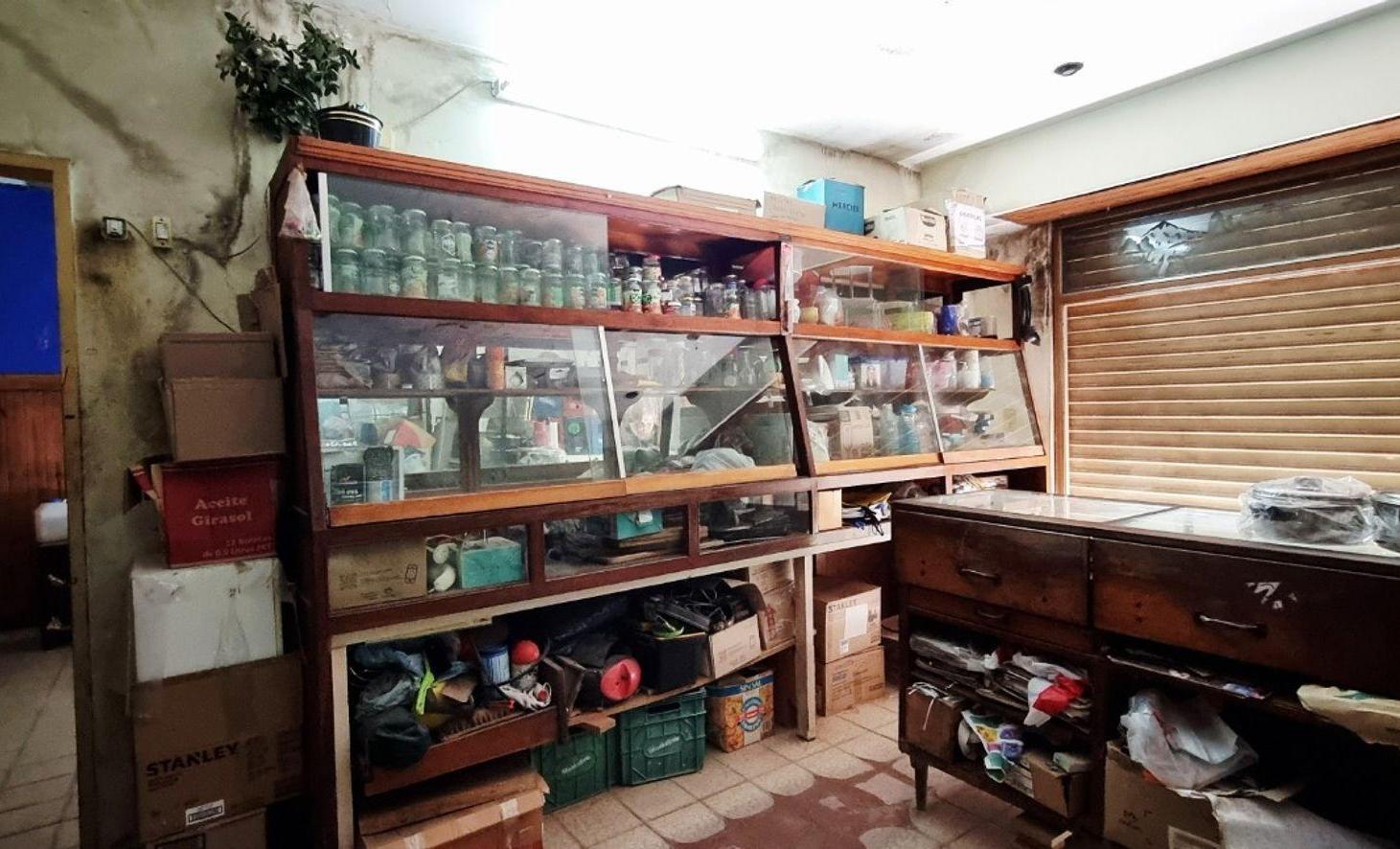 Foto de VENTA CASA CON DOS LOCALES COMERCIALES Y DEPÓSITO, imagen 3