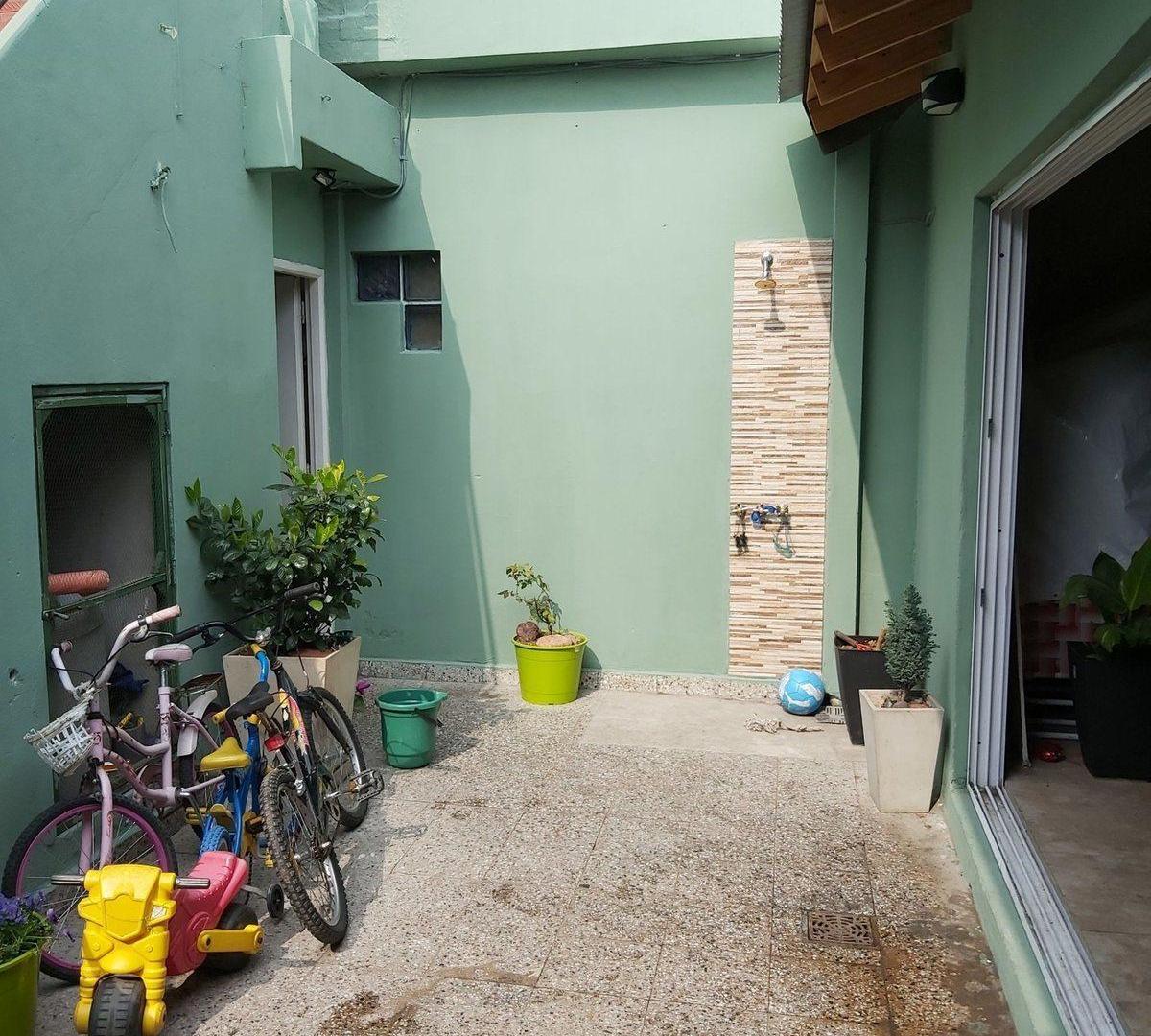 Foto de VENTA PH DOS AMBIENTES CON QUINCHO EN SAN MARTÍN, imagen 3
