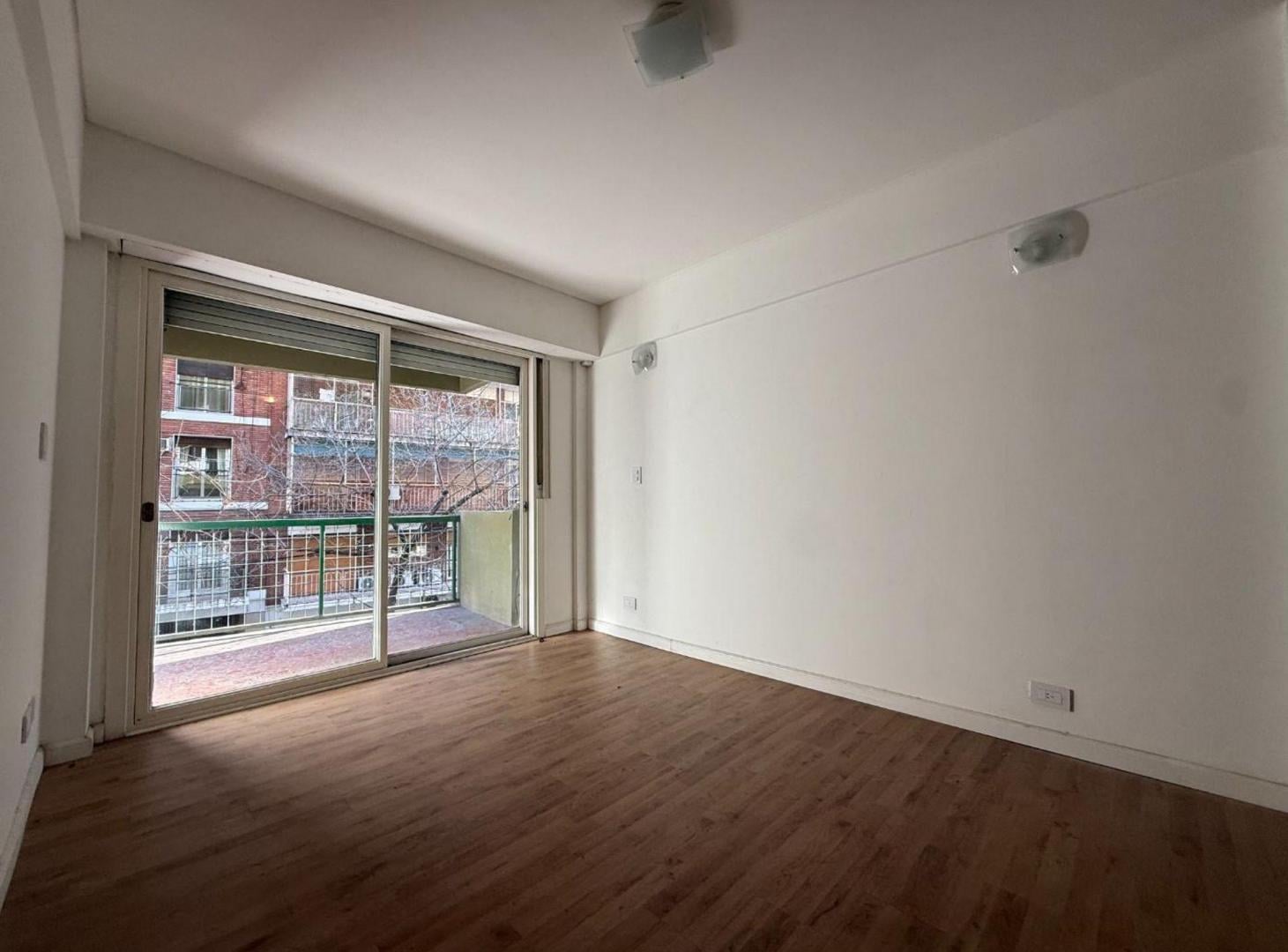 Foto de Venta Departamento 3 Amb con Balcón en Recoleta, imagen 2