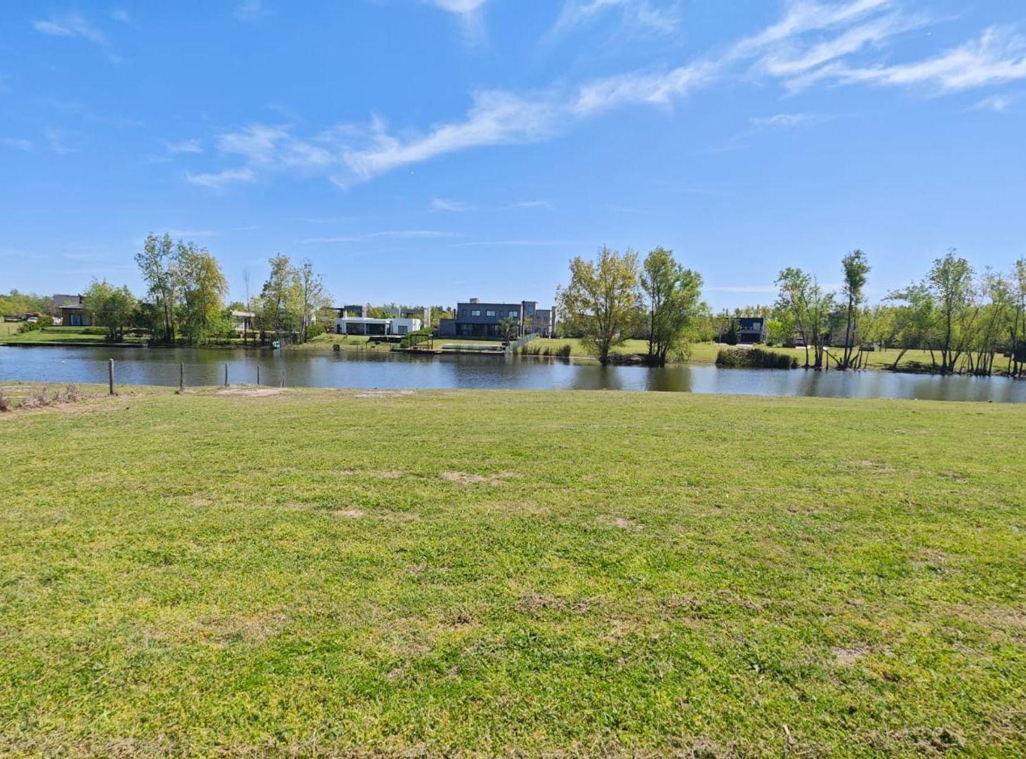 Foto de VENTA LOTE AL AGUA BARRIO EL CAZAL FINANCIACION, imagen 3