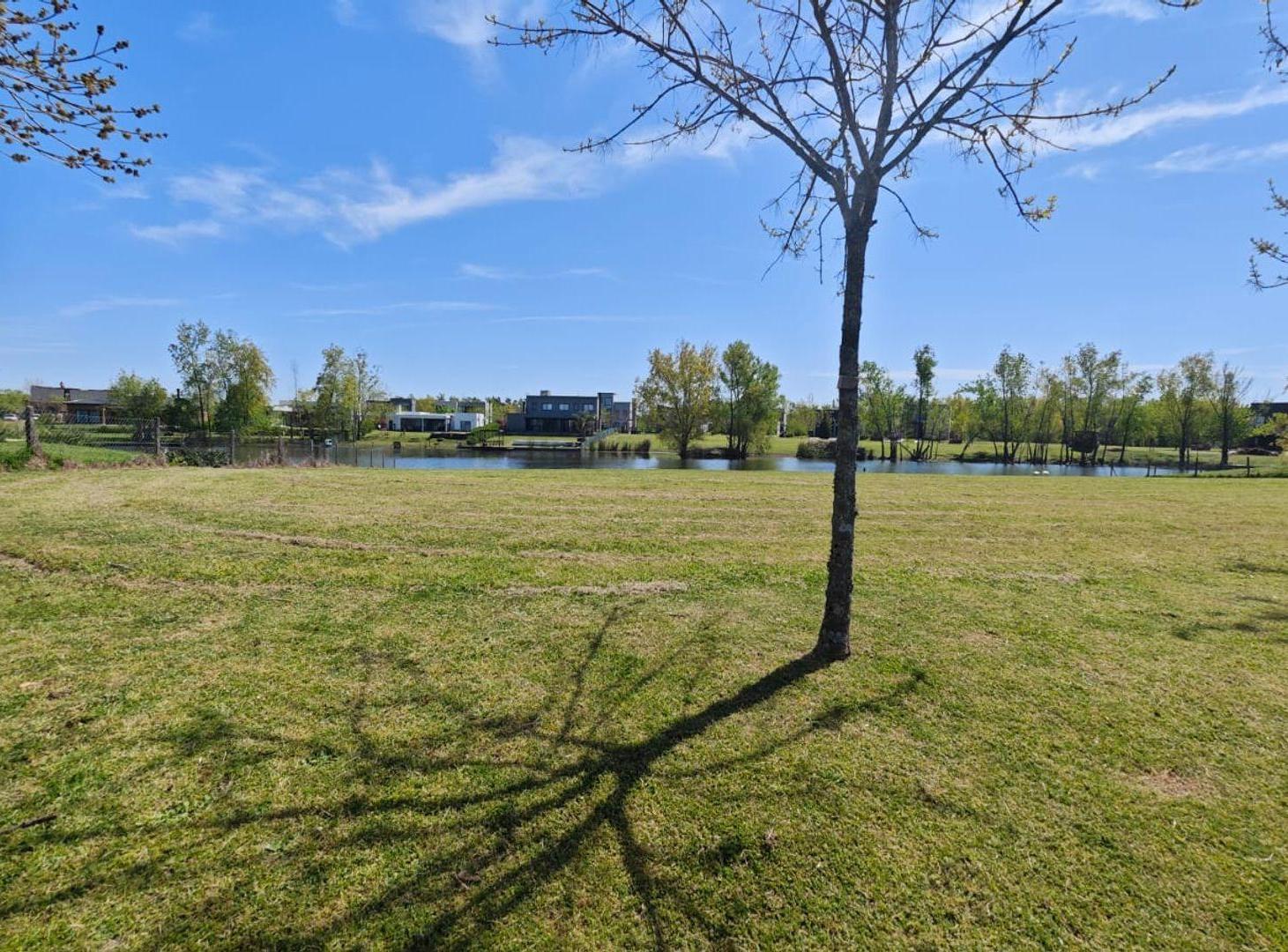 Foto de VENTA LOTE AL AGUA BARRIO EL CAZAL FINANCIACION, imagen 2