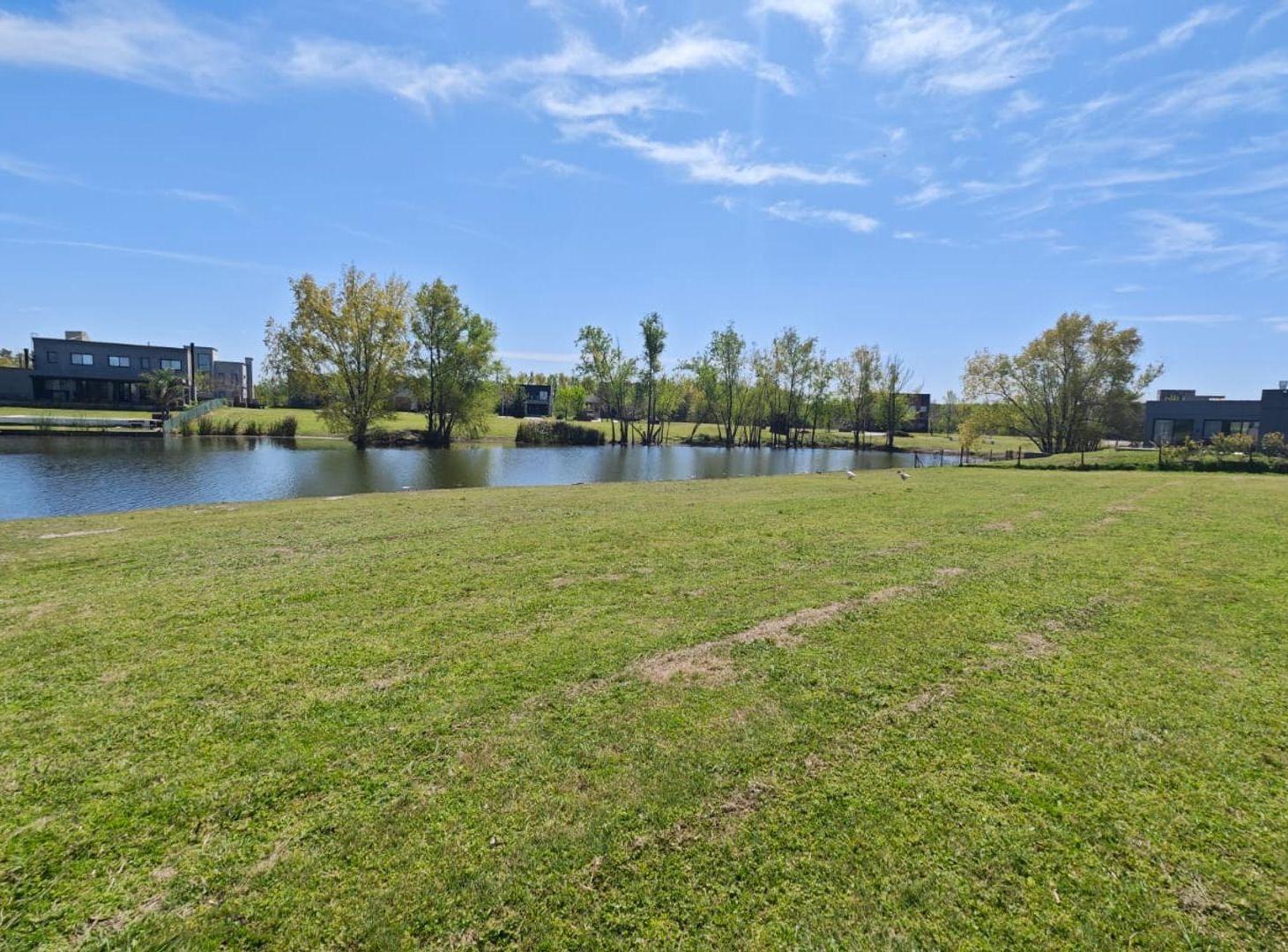 Foto de VENTA LOTE AL AGUA BARRIO EL CAZAL FINANCIACION, imagen 4