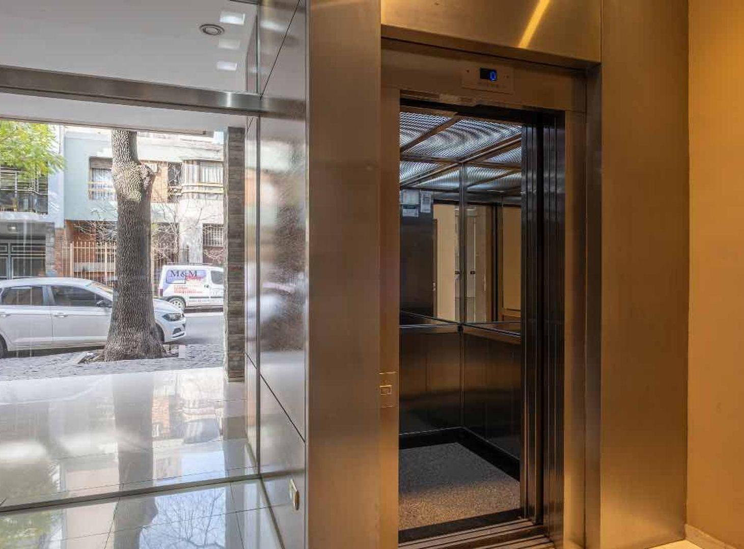 Foto de Venta depto 3 amb al frente Caballito, imagen 1