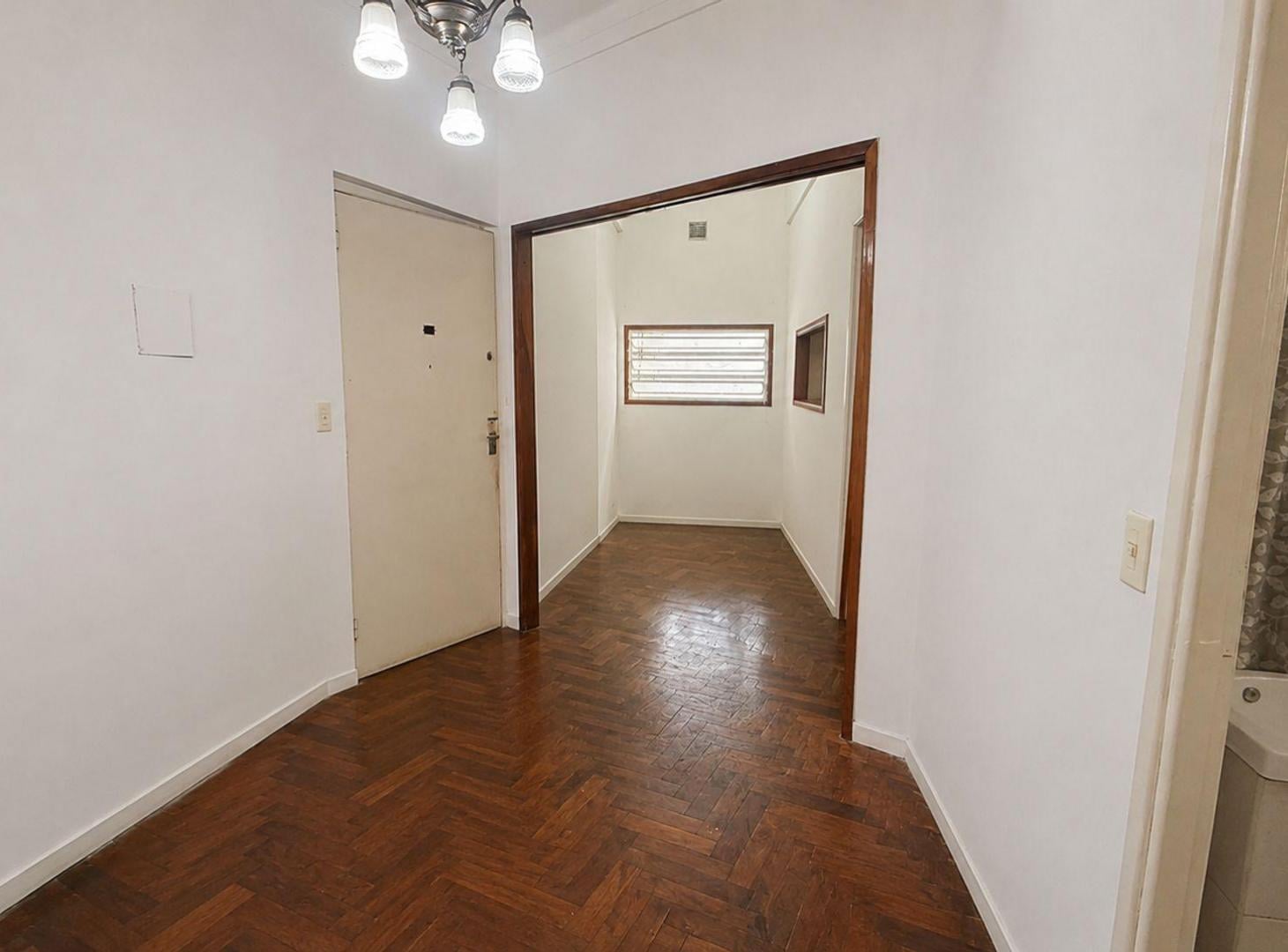 Foto de Venta Depto 2 ambientes con Balcón. En Caballito, imagen 3