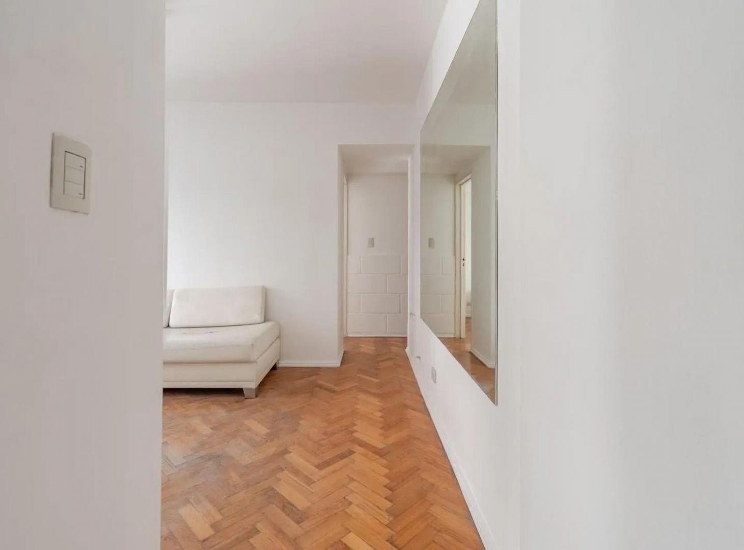 Foto de VENTA DEPTO 2 AMB FRENTE CON BALCON EN RETIRO, imagen 4