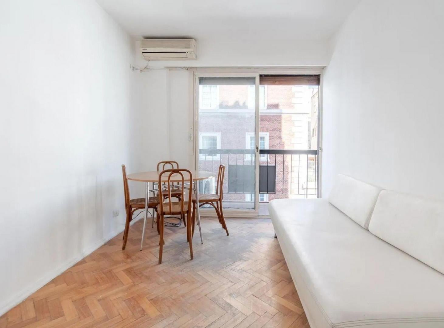 Foto de VENTA DEPTO 2 AMB FRENTE CON BALCON EN RETIRO, imagen 5
