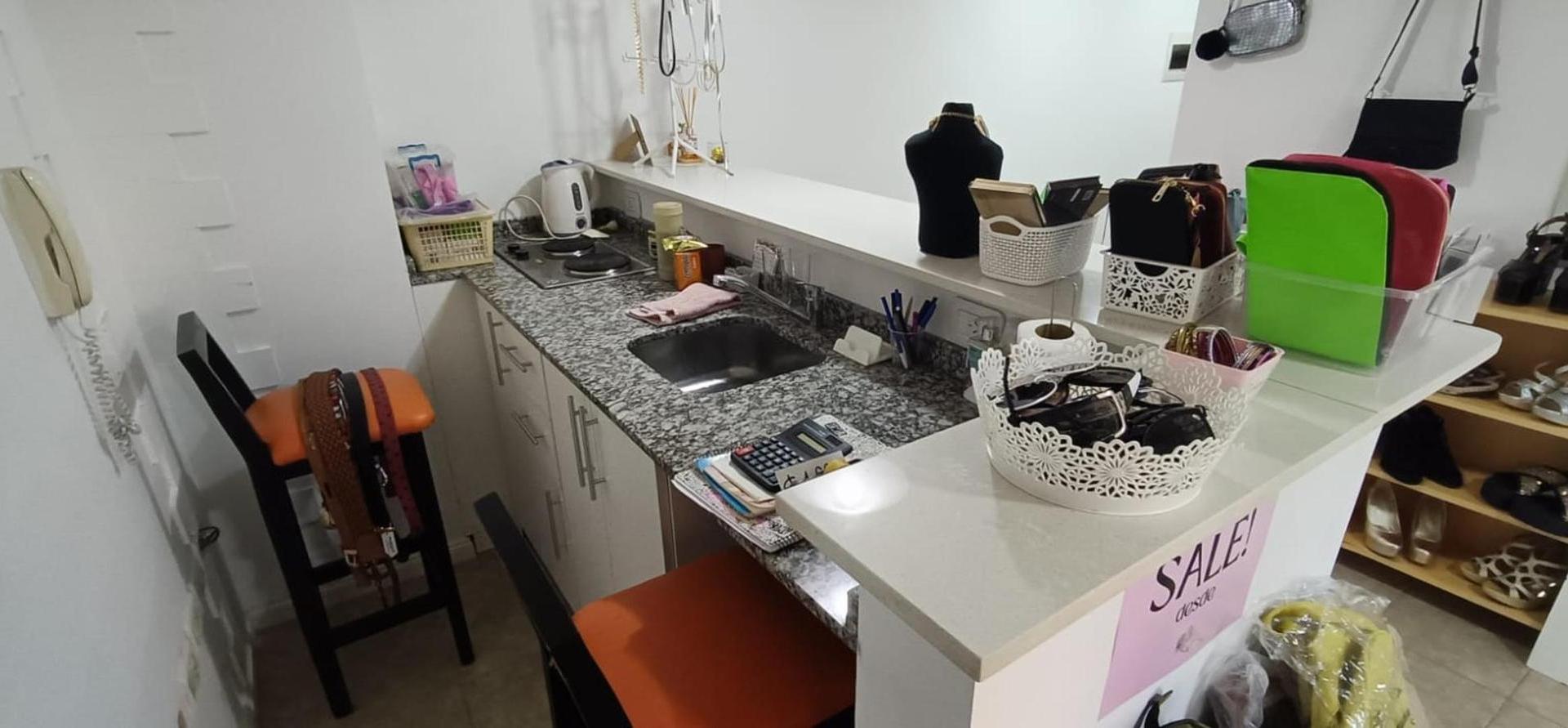 Foto de Oficina apto profesional o comercial centro de Lanus Este, imagen 4